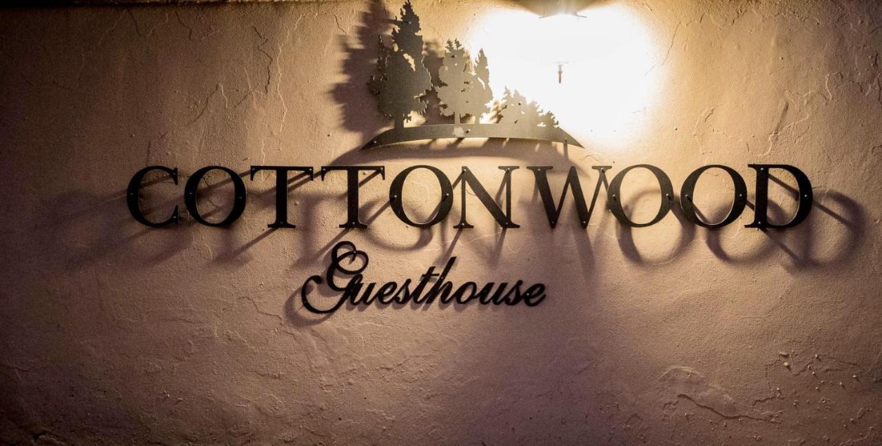 Cottonwood Guesthouse Oasis Bloemfontein Exterior photo