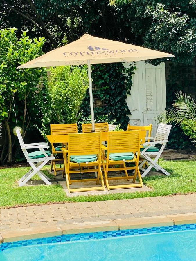 Cottonwood Guesthouse Oasis Bloemfontein Exterior photo